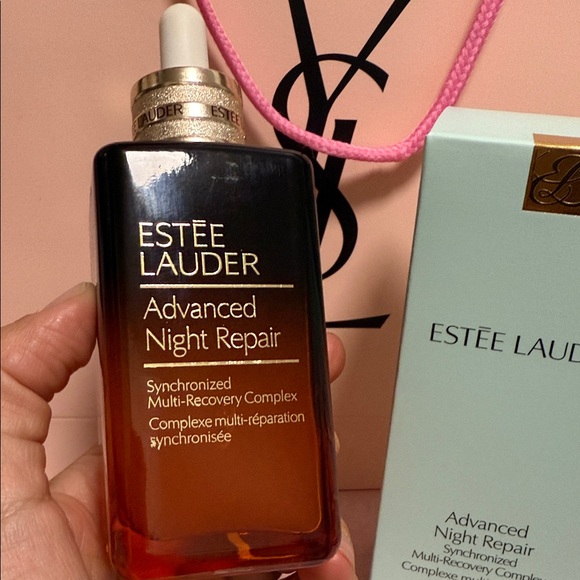 Estée Lauder Advanced Night Repair Serum AMAZING